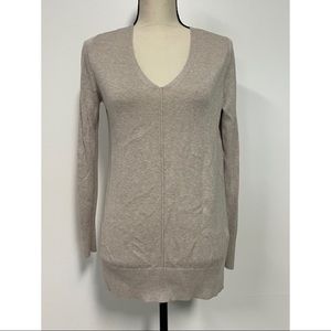 Old Navy V-Neck Center Seam Sweater Tan Size S